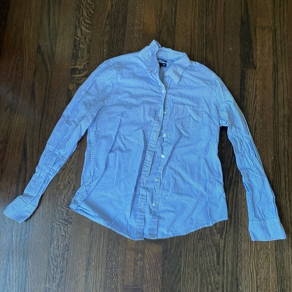 Gap boyfriend fit striped button down shirt - Picture 2 of 4